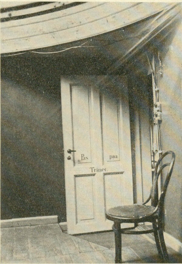Door covered by the ball lightening